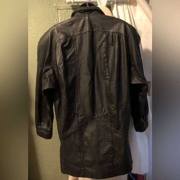 Wilson’s Leather Sz Med Black Shawl Collar Leather Coat Vintage 80’s - Picture 2 of 4